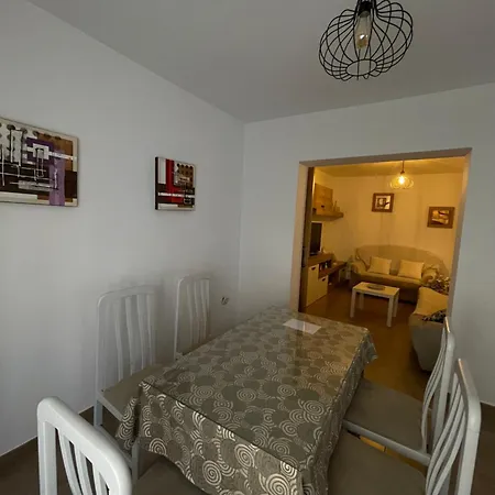 Casa Carmen. Romana Holiday home